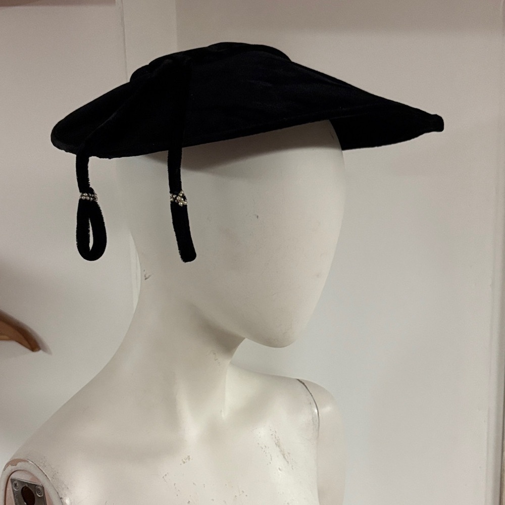Vintage  Black Women's Hat With Beaded Tassles